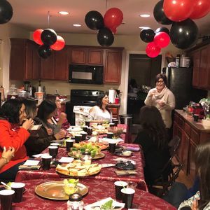 Meet your Posher, Dania f